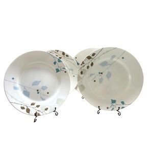 Corelle "Leaves" Extra Large Dinner Plates Four (4)